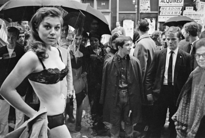 Women Fashion Boutique who Hired Models as Living Mannequins on London's Carnaby Street, 1966