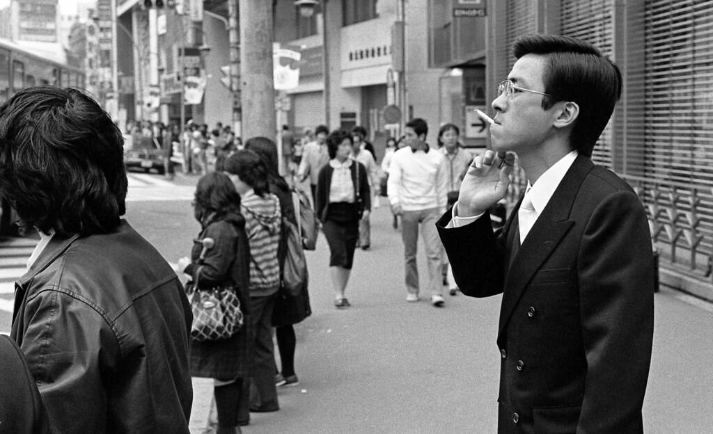 The Street Life of Tokyo in the Early 1980s Through the Lens of Lawrence Impey