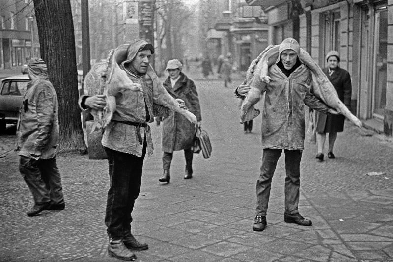 Life in East Berlin during the 1970s and 1980s Through the Lens of Bernd Heyden