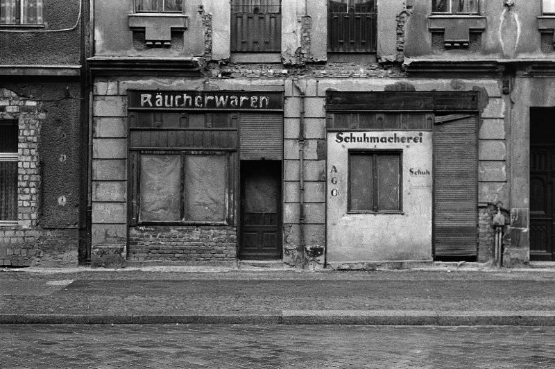 Life in East Berlin during the 1970s and 1980s Through the Lens of Bernd Heyden