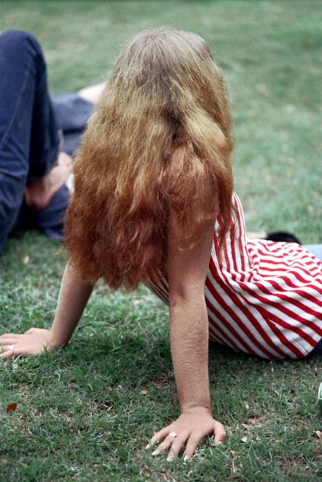 Fabulous Photos of Young Hawaiian Girls from the 1970s