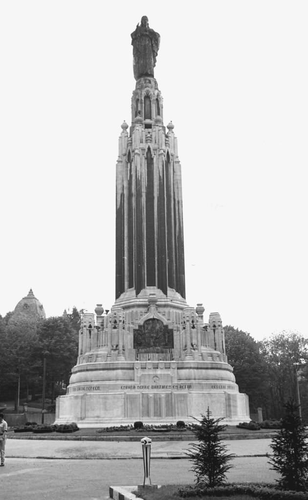 Square “Nuestra Señora del Corazón de Jesús”, Bilbao, Vizcaya, Spain, 1967.