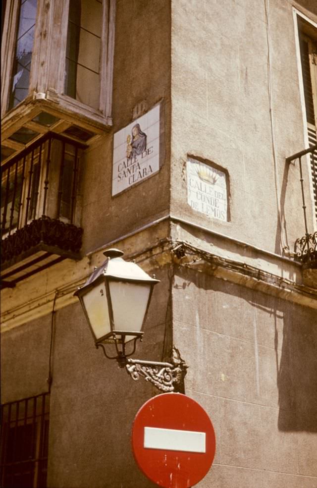 Street Life of Madrid, Spain in the 1970s Through These Fascinating Photos