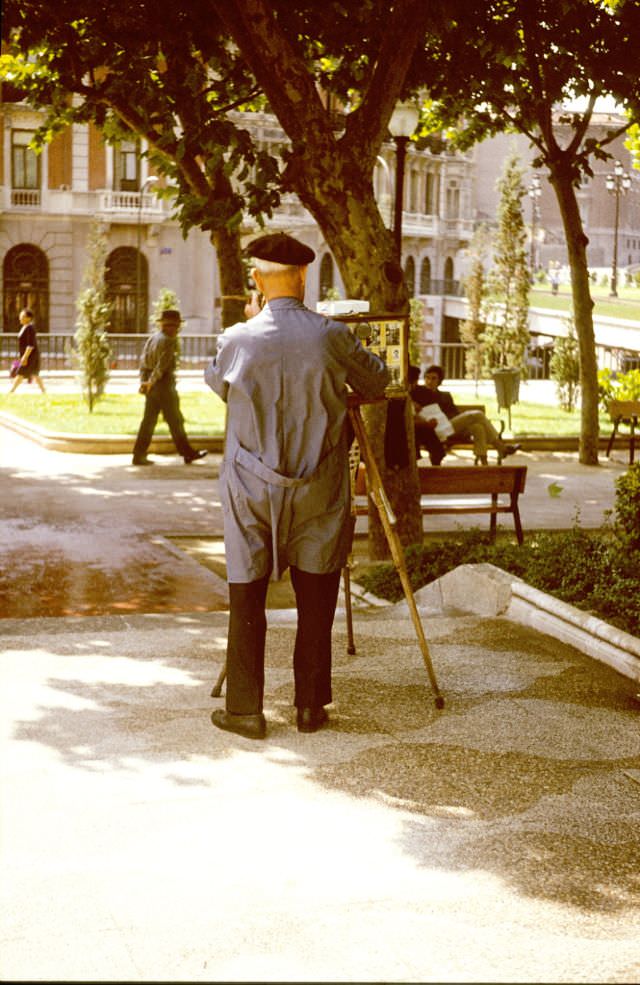 Street Life of Madrid, Spain in the 1970s Through These Fascinating Photos