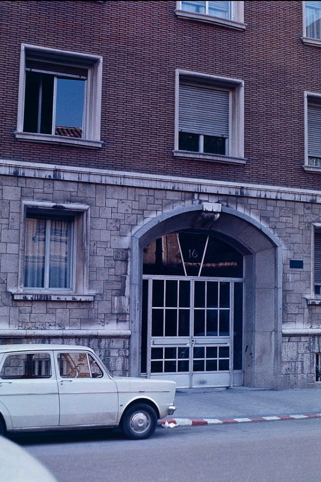 Street Life of Madrid, Spain in the 1970s Through These Fascinating Photos