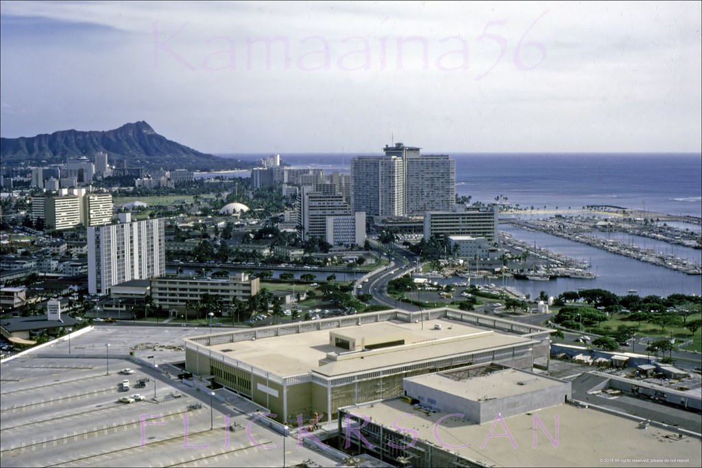 Liberty House Ala Moana BEV, 1965