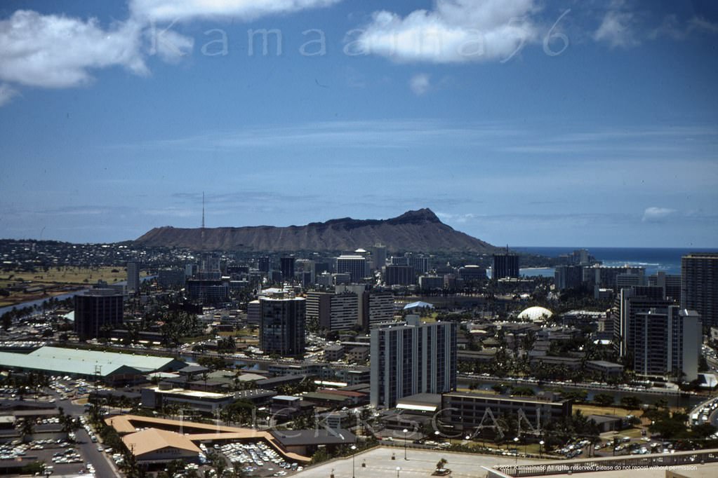 La Ronde Ala Moana Birdseye, 1967