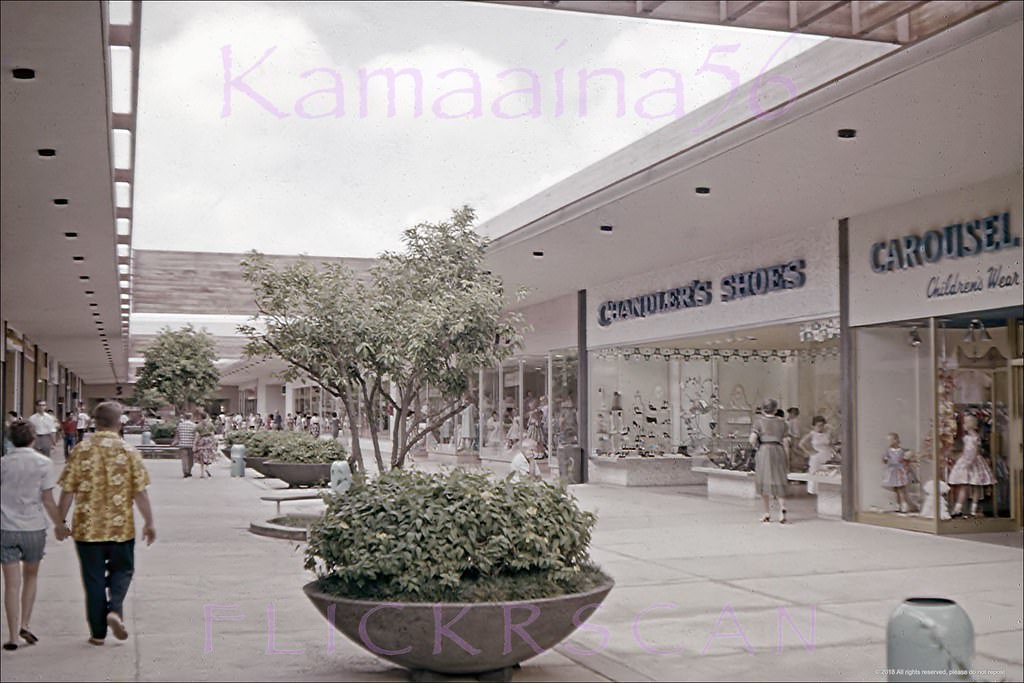 Early days at Honolulu’s 1959 Ala Moana Shopping Center, 1960