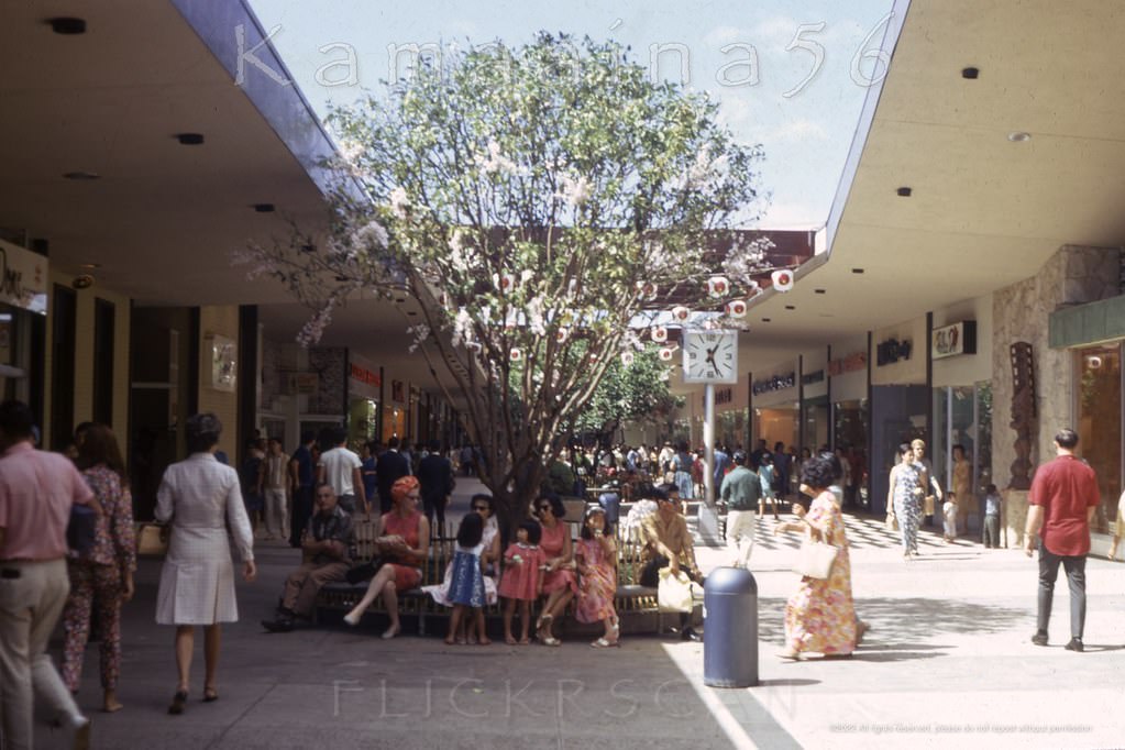 Mall Level Shops Ala Moana, 1967