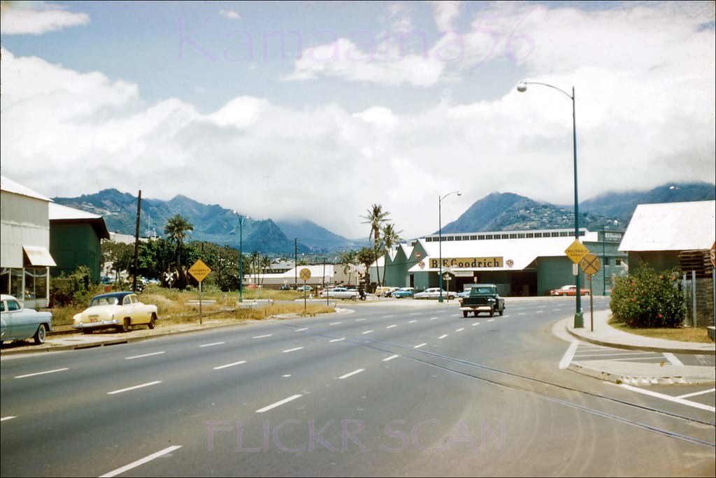 Nimitz Highway Iwilei, 1958.