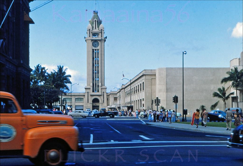 Aloha Tower from Queen Street, 1953