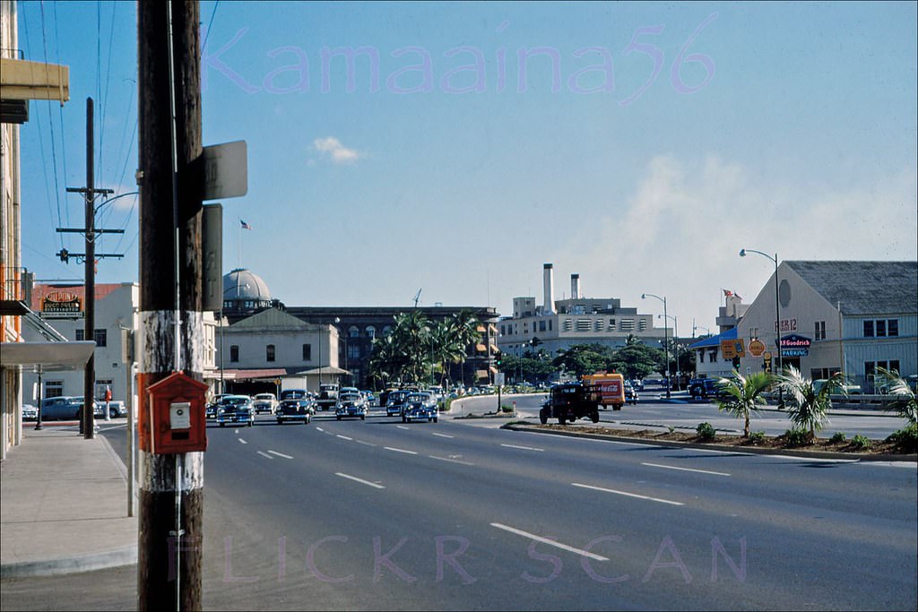 Looking east along Nimitz Highway next to Honolulu Harbor, 1953