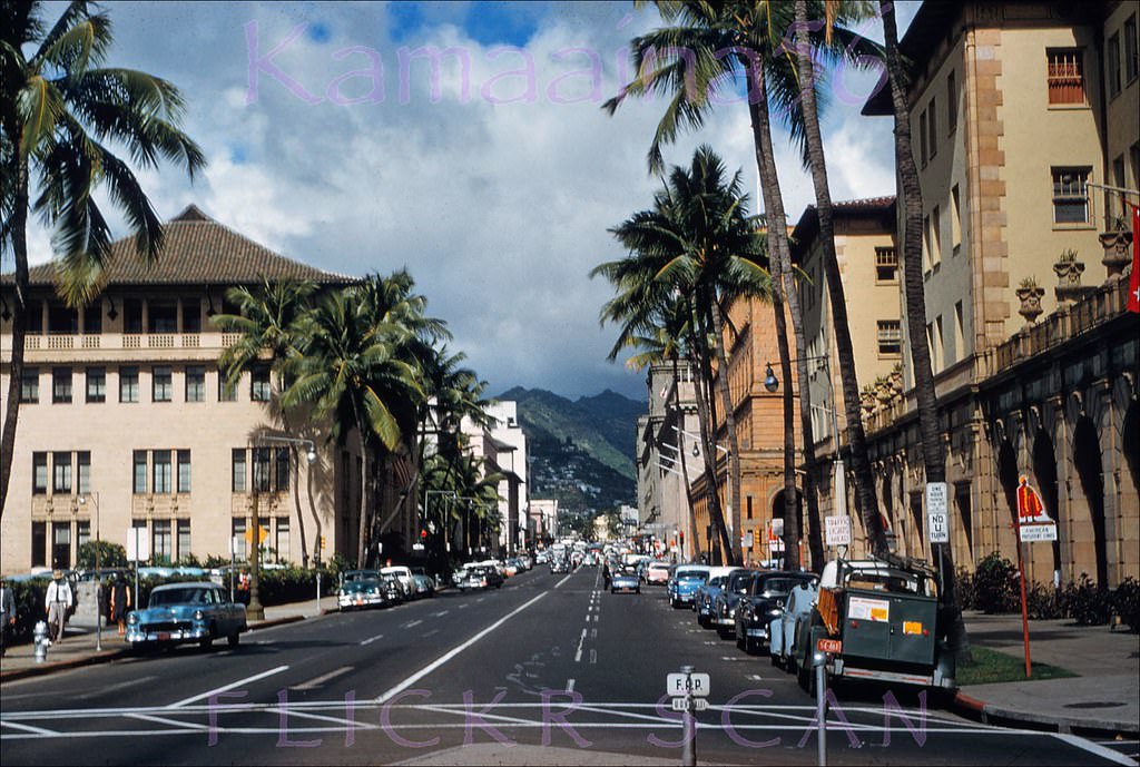 Looking inland along Downtown Honolulu's Bishop Street from Ala Moana Boulevard, 1958