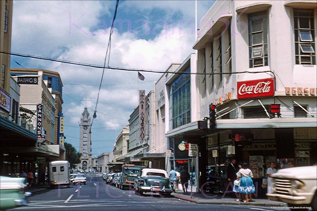 Fort Street at King Makai, 1960.