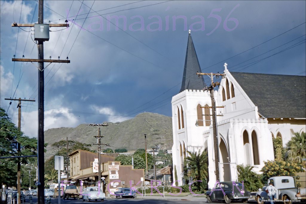 Queen Emma Street Honolulu, 1960.