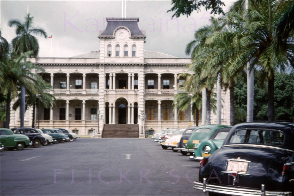 Iolani Palace Capitol Honolulu, 1952.