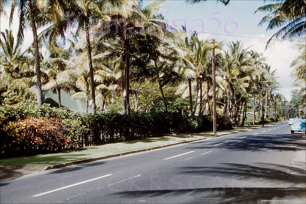 Kahala Ave at Royal Mauka, 1960.