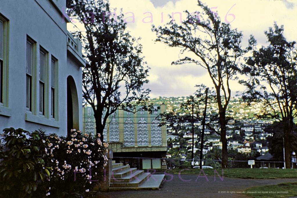 Liliuokalani School Kaimuki, 1955.