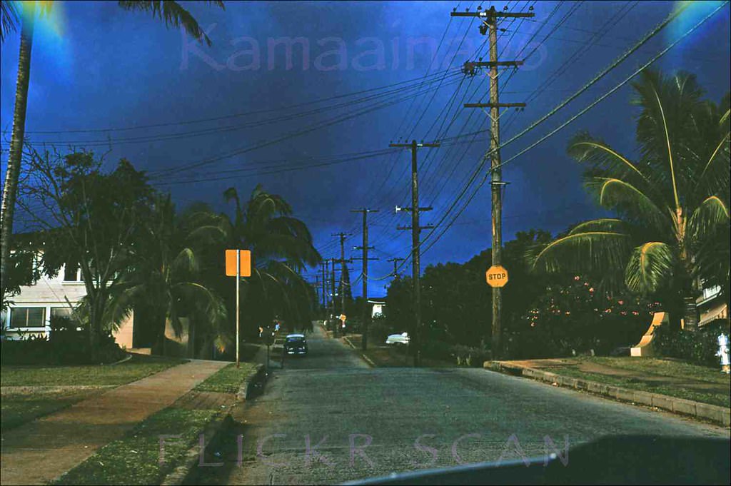 Mauka view of Wilhelmina Rise in the Kaimuki neighborhood of Honolulu, 1954