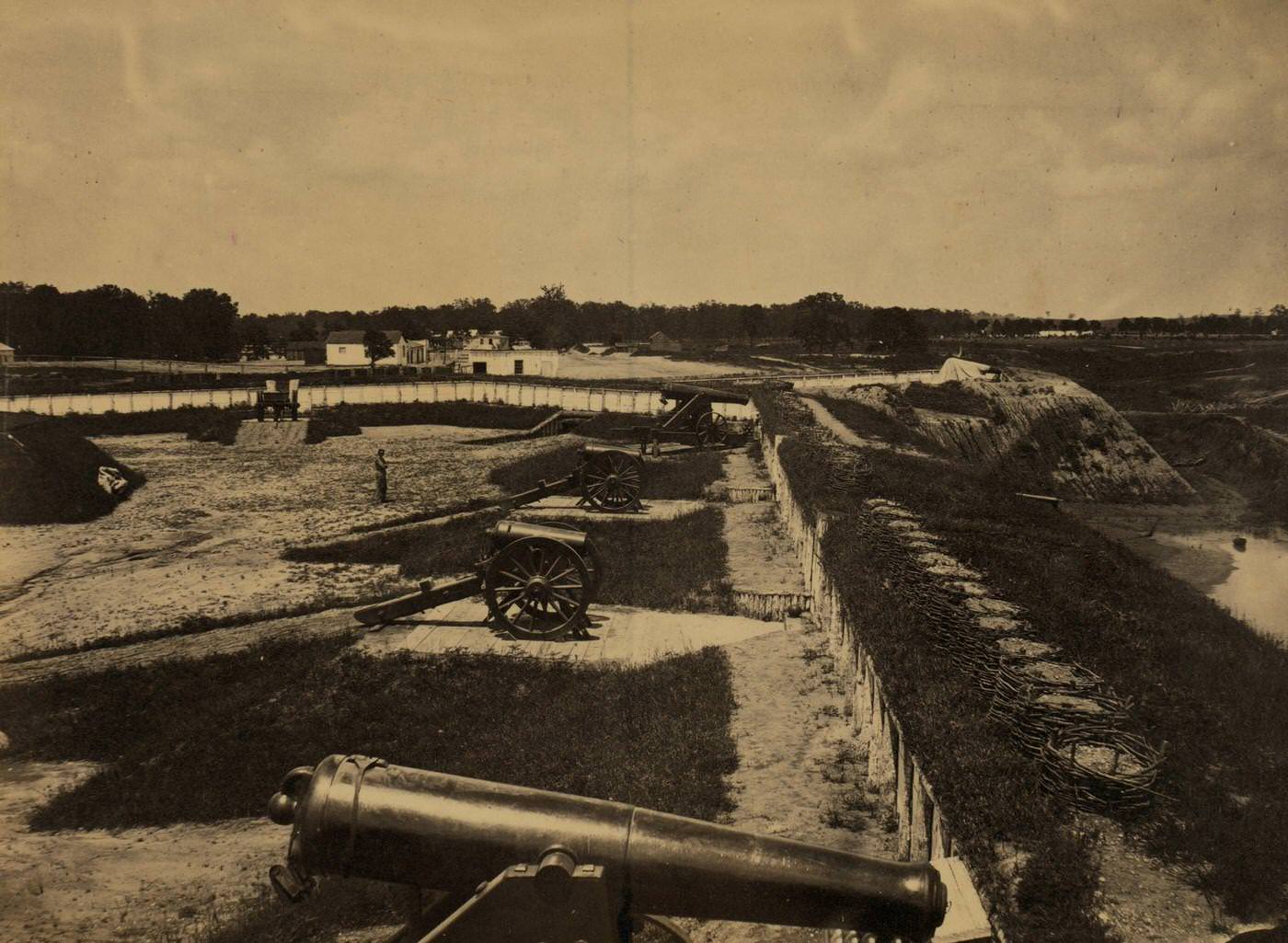 Mounted guns and ammunition around the perimeter of a fort Washington, D.C., 1863