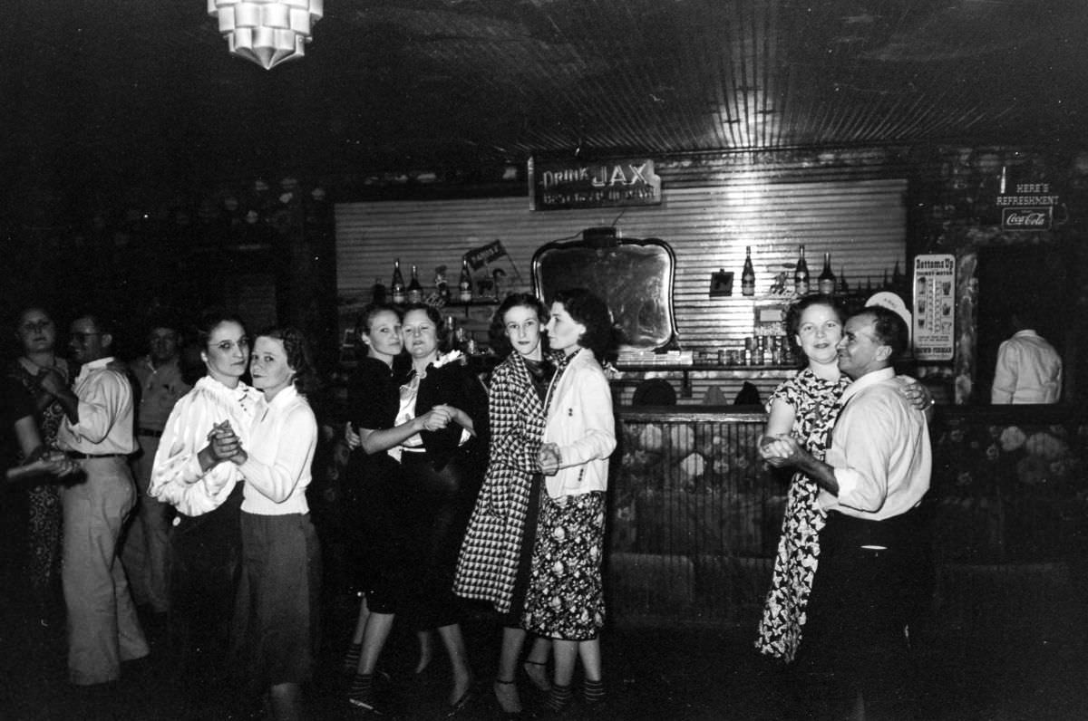 A Friday night at Danos’ Night Club, Louisiana, in 1938 by Russell Lee