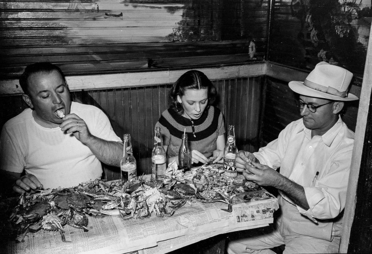 A Friday night at Danos’ Night Club, Louisiana, in 1938 by Russell Lee