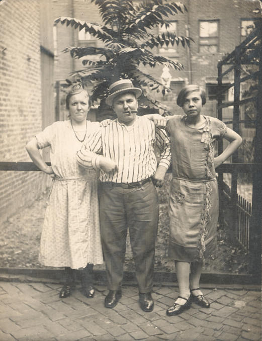 Fascinating Historical Portraits of People of South Philadelphia and Kensington in 1925