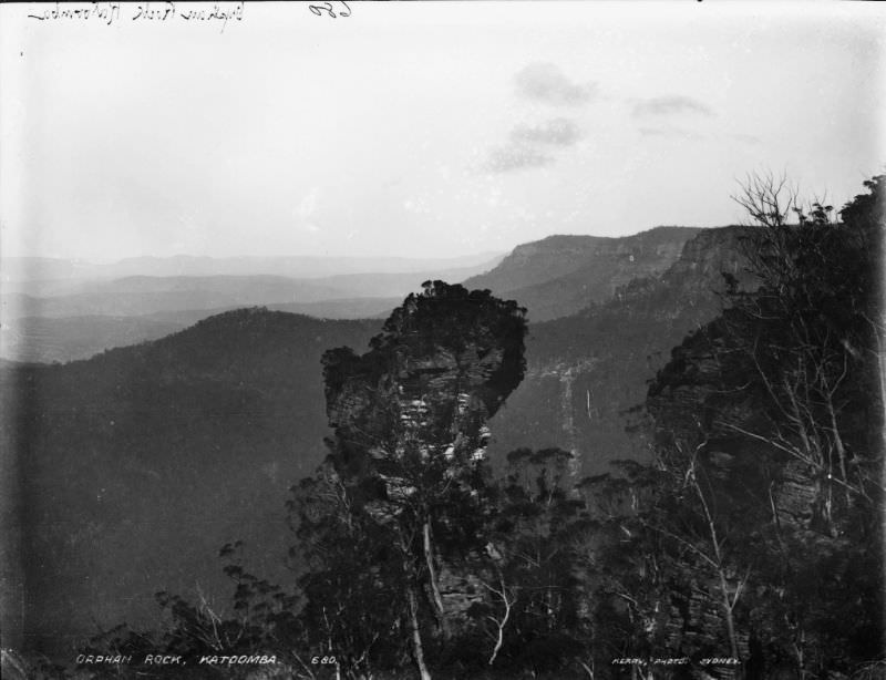 Orphan Rock, Katoomba, New South Wales, 1900