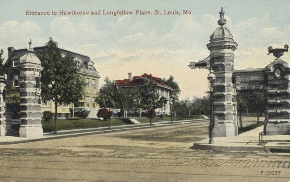 Entrance to Hawthorne and Longfellow places, St. Louis, 1900