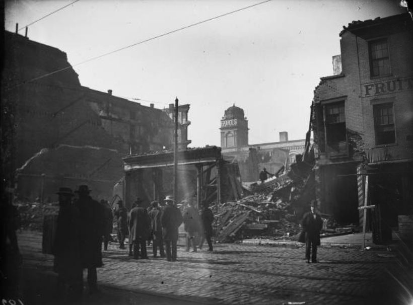 Fire ruins, looking S.W. from 4th & Morgan1, 1900