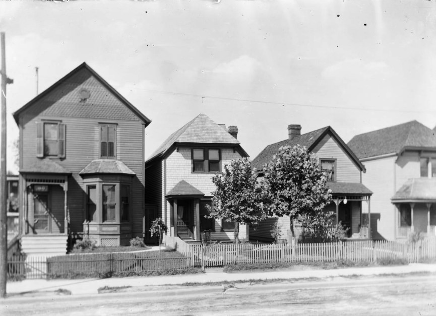 House in the 3900 block of Lincoln Avenue, 1900