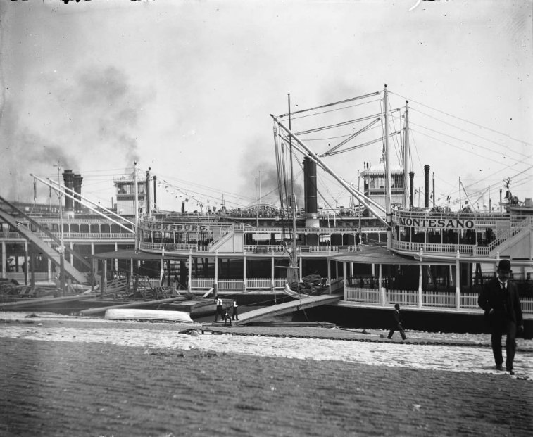 St. Louis Riverfront, 1900