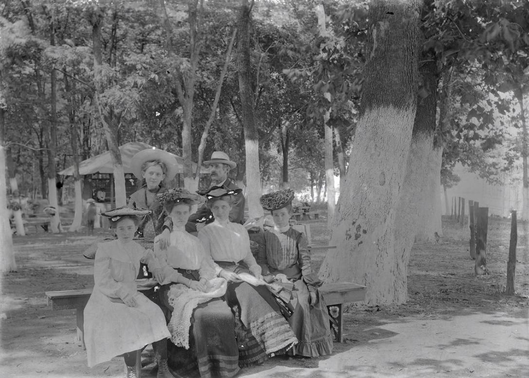 Family Portrait in a Park,1900