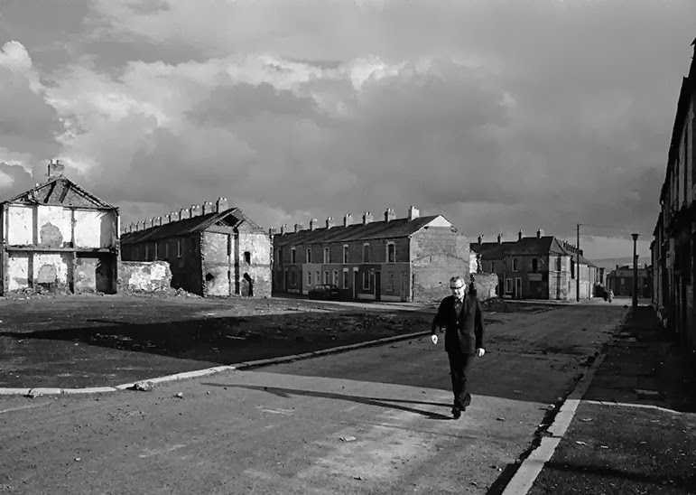 Sydney Through the Lens of Syd Shelton: A 1970s Retrospective