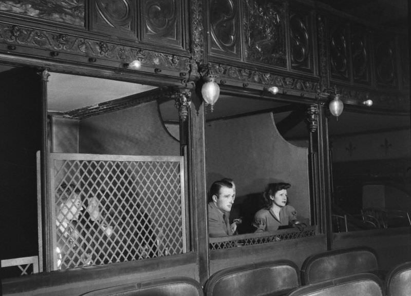 Private boxes beneath the balcony at the Grand Guignol.