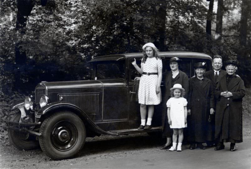 Peugeot 12 CV Six, countryside, Belgium 1930