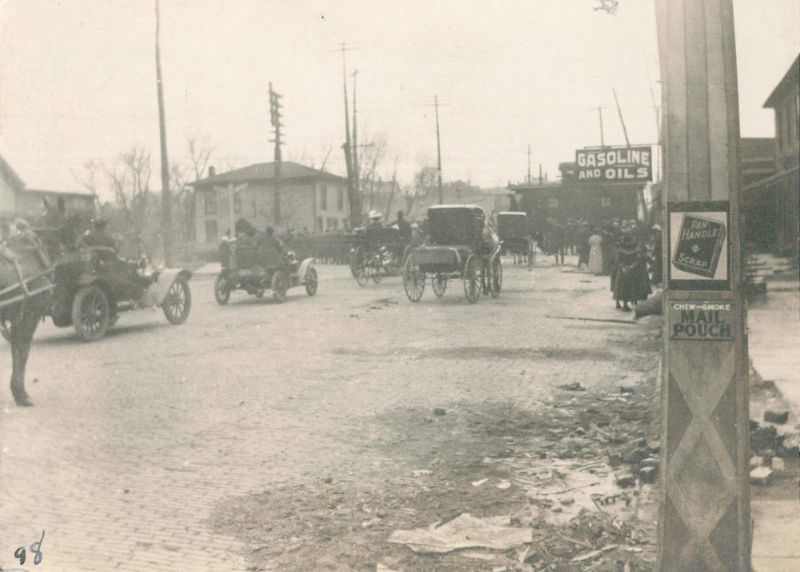 Gasoline and Oils, Massillon, Ohio, 1913