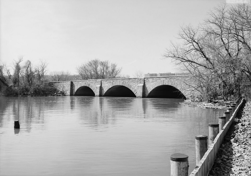 Mount Vernon Memorial Highway, Hunting Creek Bridge, .3 Mile South of I-95, Alexandria.