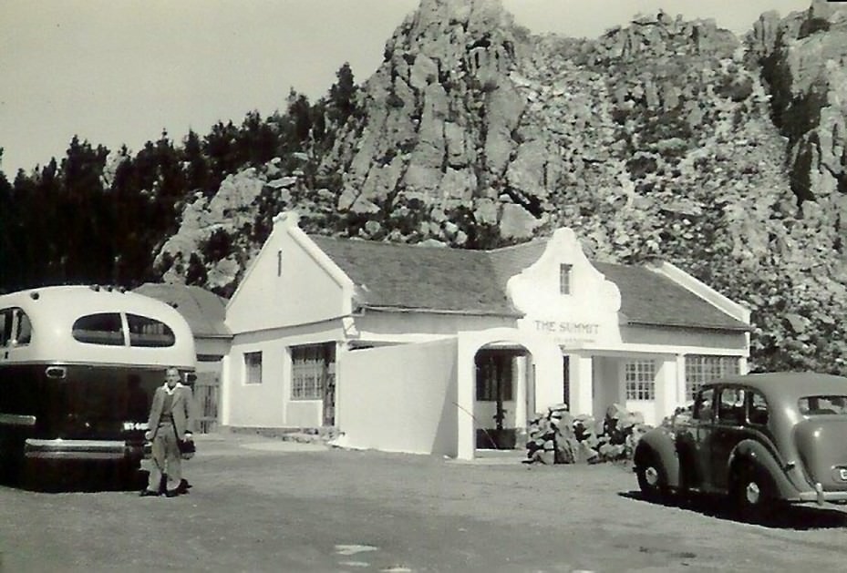 Sir Lowry's Pass restaurant, 1955.