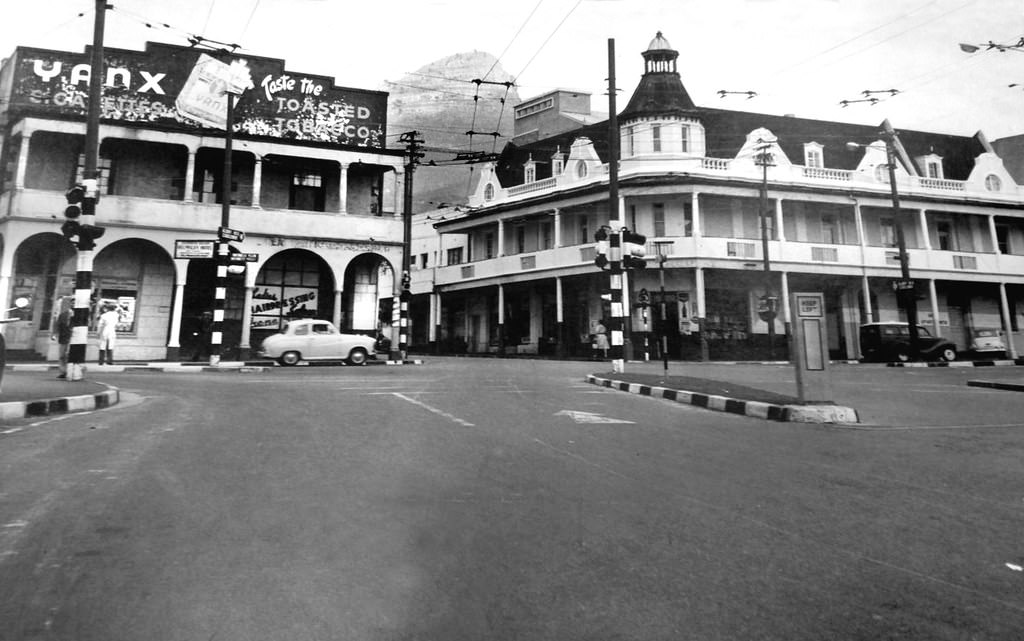 Entrance to Kloof street, c1955.