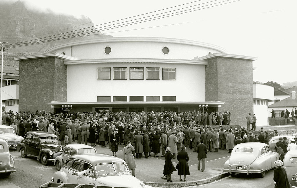 'The Round Shul' 1952.