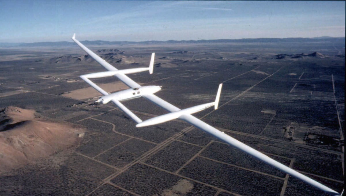 Rutan Voyager's Trailblazing Flight Around the World, Without Rest or ...