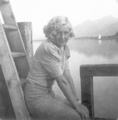 The Enigmatic Life of Eva Braun: A Captivating Glimpse Through Photos