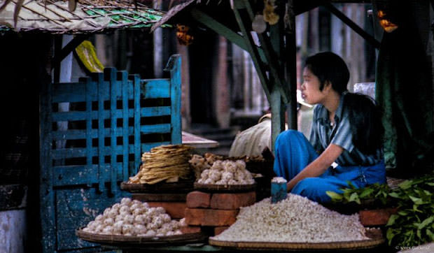 Yangon, Myanmar, 1982