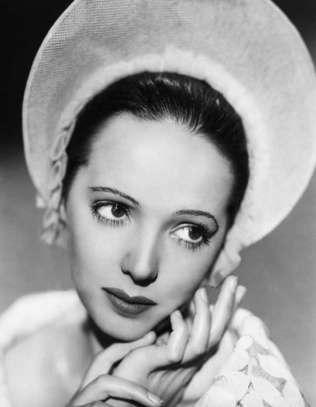 30 Beautiful Photos of Jessie Matthews from the 1920s and 1930s