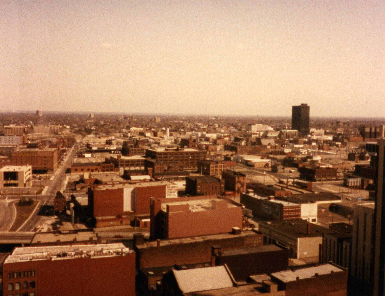 Aerial view of downtown Columbus looking east, 1985.