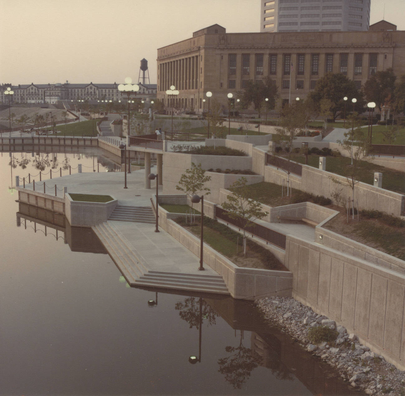 Battelle Riverfront Park before the installation of the Santa Maria, dedicated April 15, 1983.