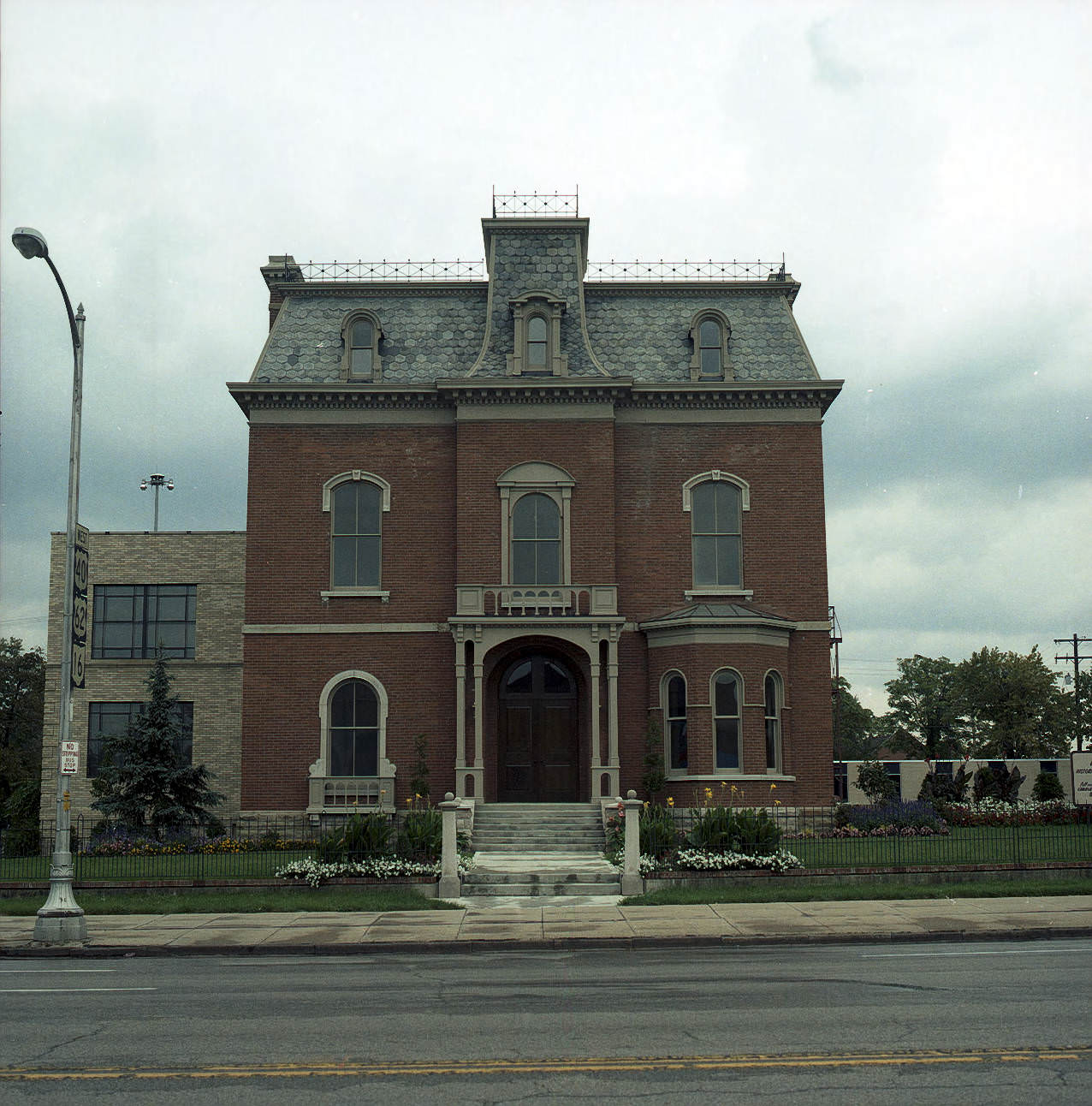 Benjamin N. Huntington House, built circa 1875, Huntington moved to Columbus in 1854, engaged in charity work, 1990s