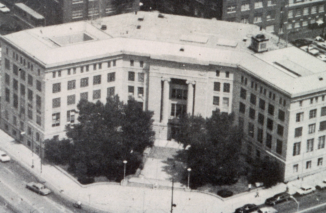 Central Police Station, opened March 1930, replaced Workhouse at 515 Sullivant Avenue, 1974.