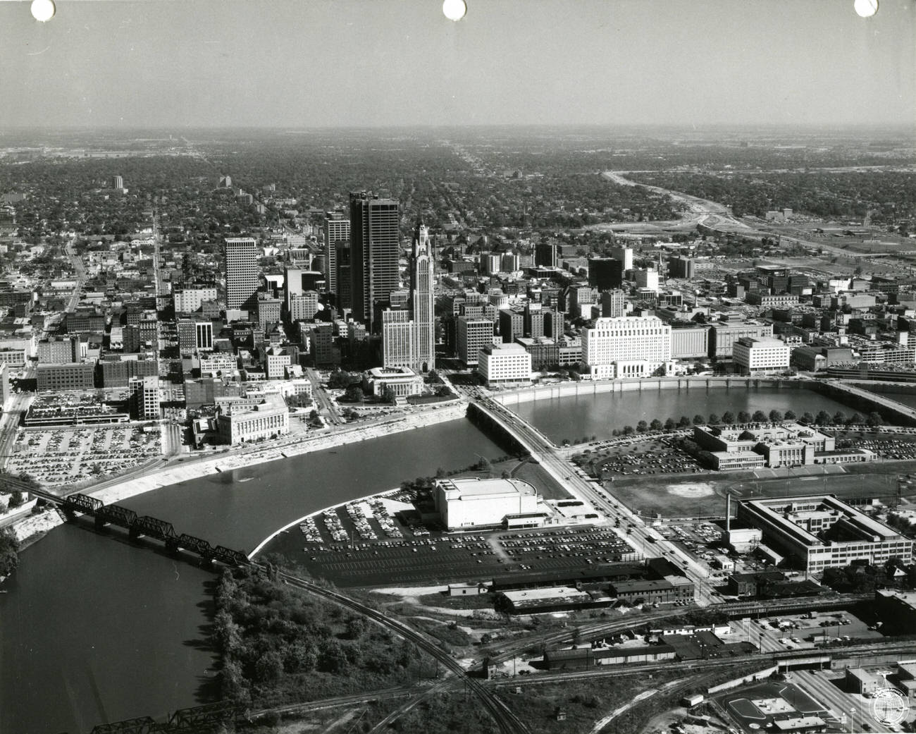 Aerial view from west of the Scioto River towards downtown Columbus, 1973.